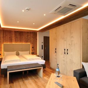 Zimmer mit Queensize-Bett